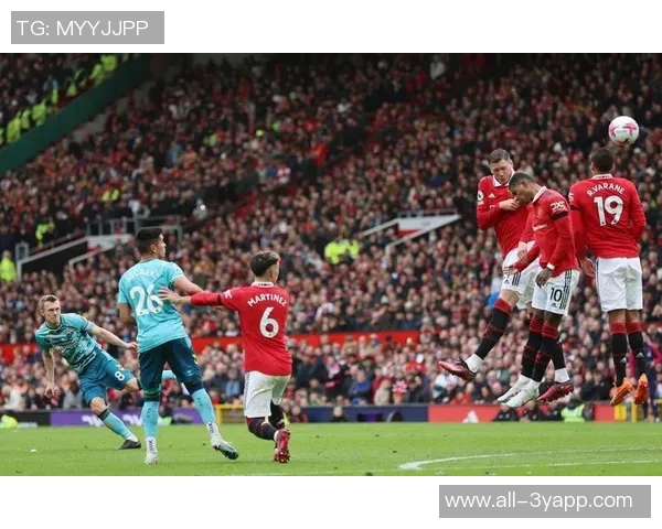 曼联主场失利引发积分混战四队同积18分三队紧随其后中游球队竞争激烈 曼联主场失利引发积分混战四队同积18分三队紧随其后中游球队竞争激烈