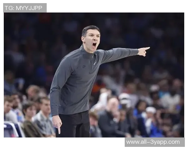 戴格诺特盛赞乔治进攻风格丝滑兼具防守能力展现顶级篮球水平