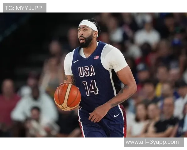 浓眉表现出色前三节高效得分19分并抢下9篮板助力球队争胜